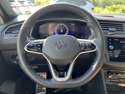 2023 Volkswagen Tiguan SE R-Line Black