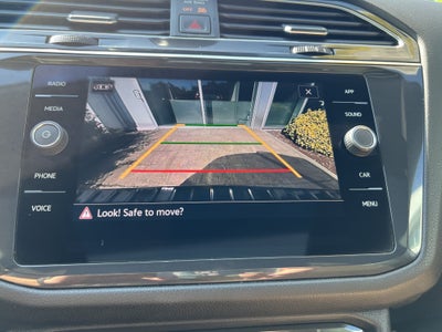 2023 Volkswagen Tiguan SE R-Line Black