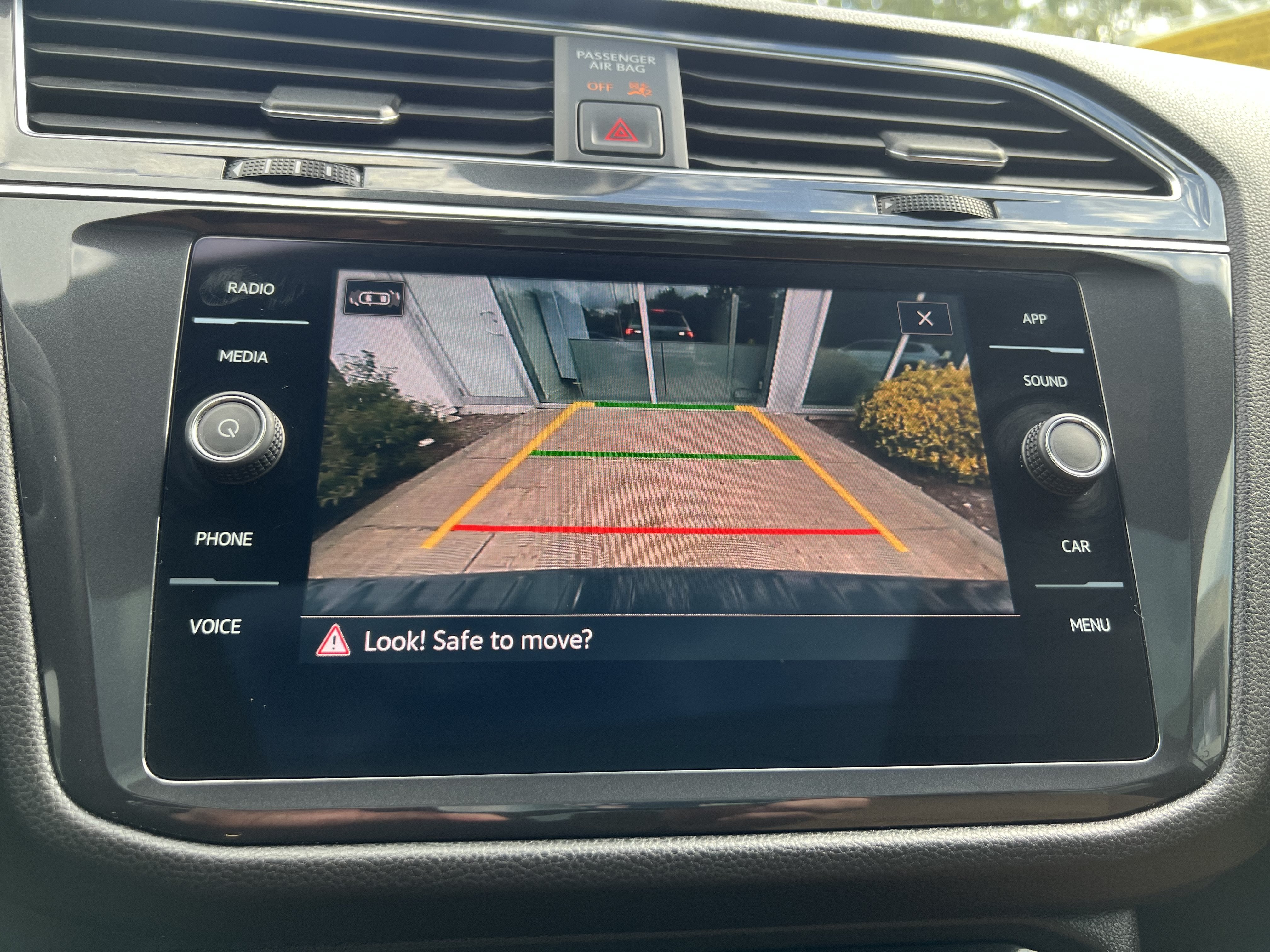 2023 Volkswagen Tiguan SE R-Line Black