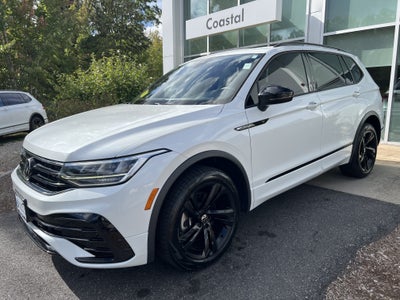 2023 Volkswagen Tiguan SE R-Line Black
