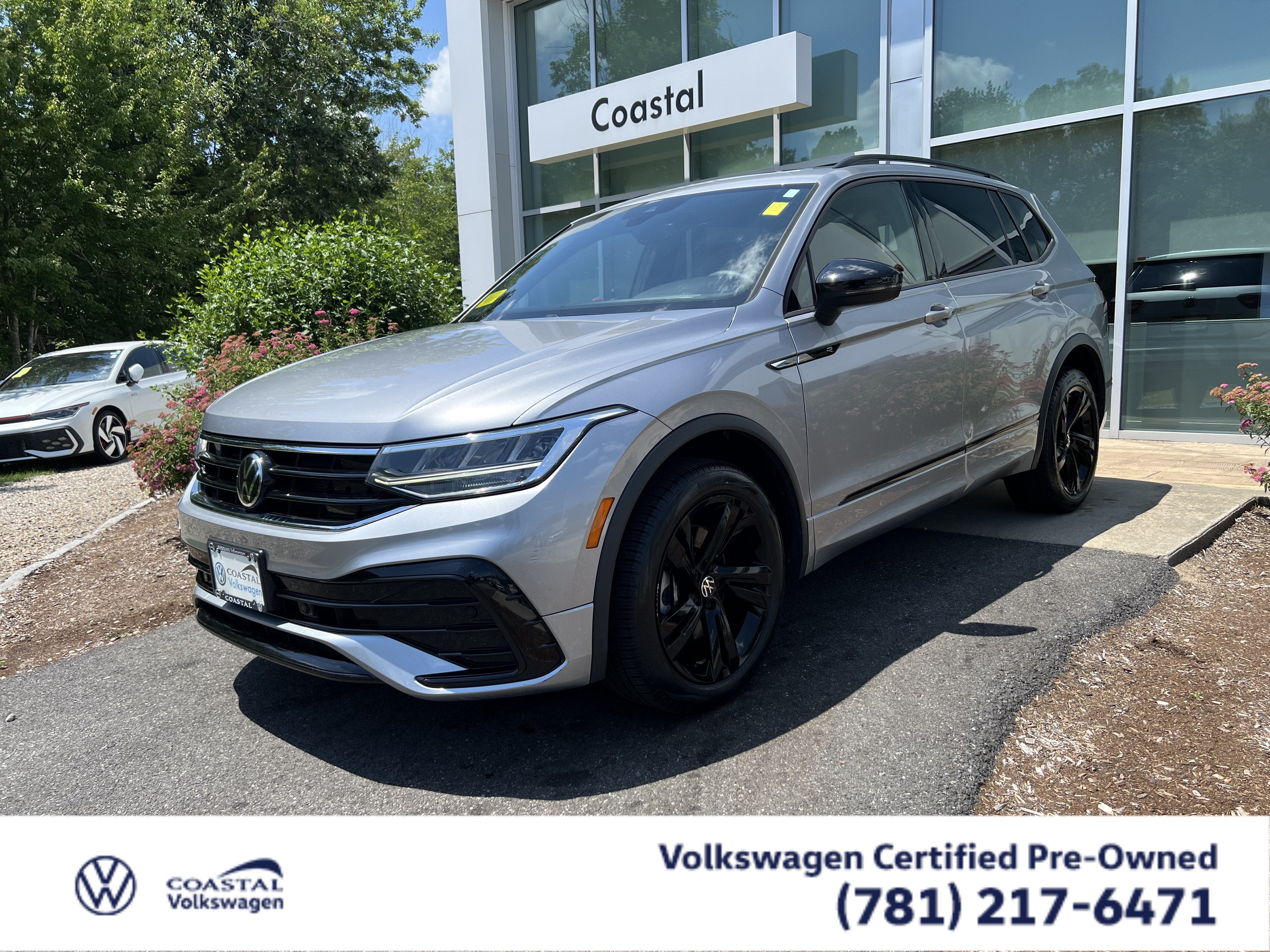 2023 Volkswagen Tiguan SE R-Line Black