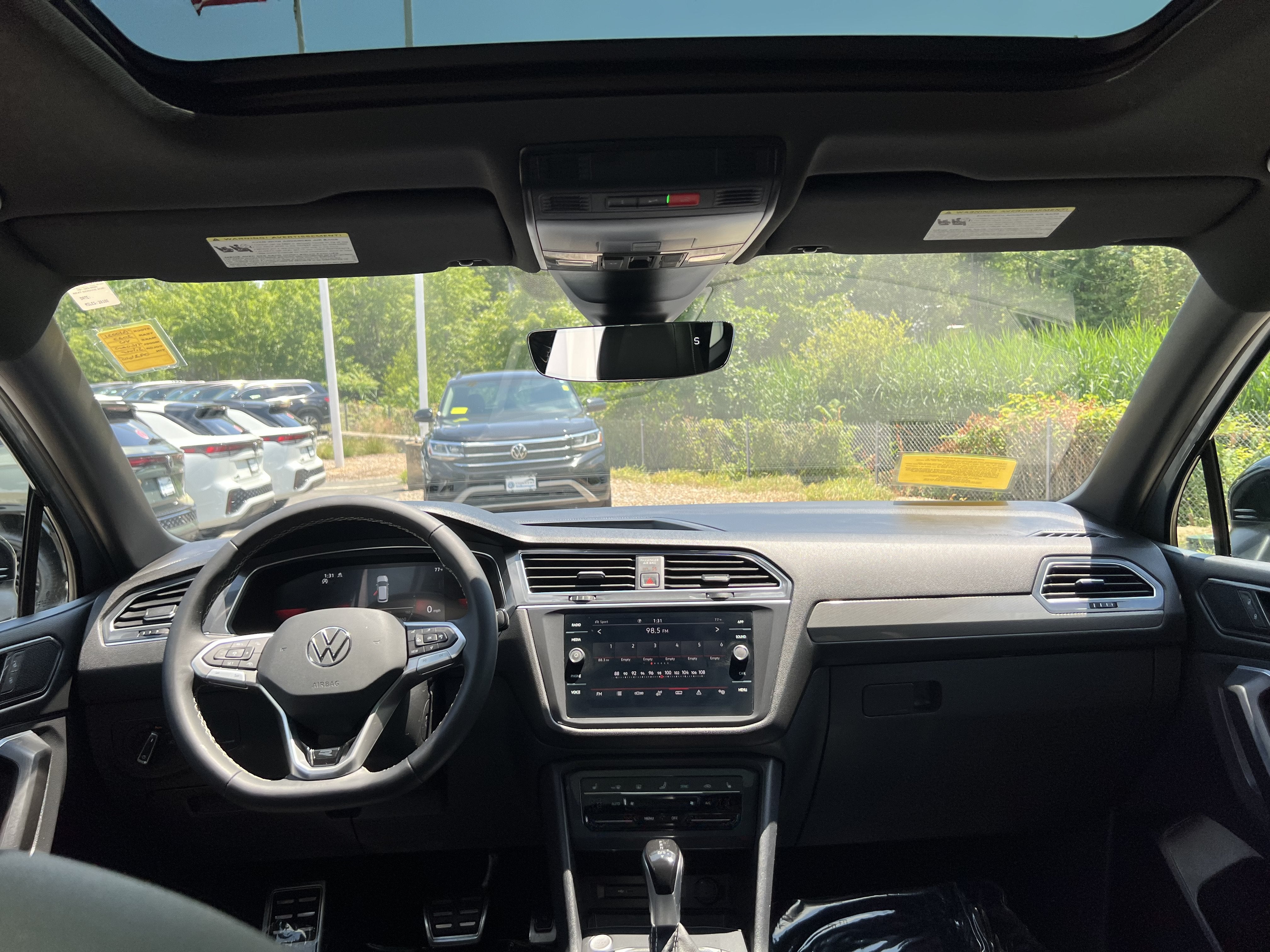 2023 Volkswagen Tiguan SE R-Line Black