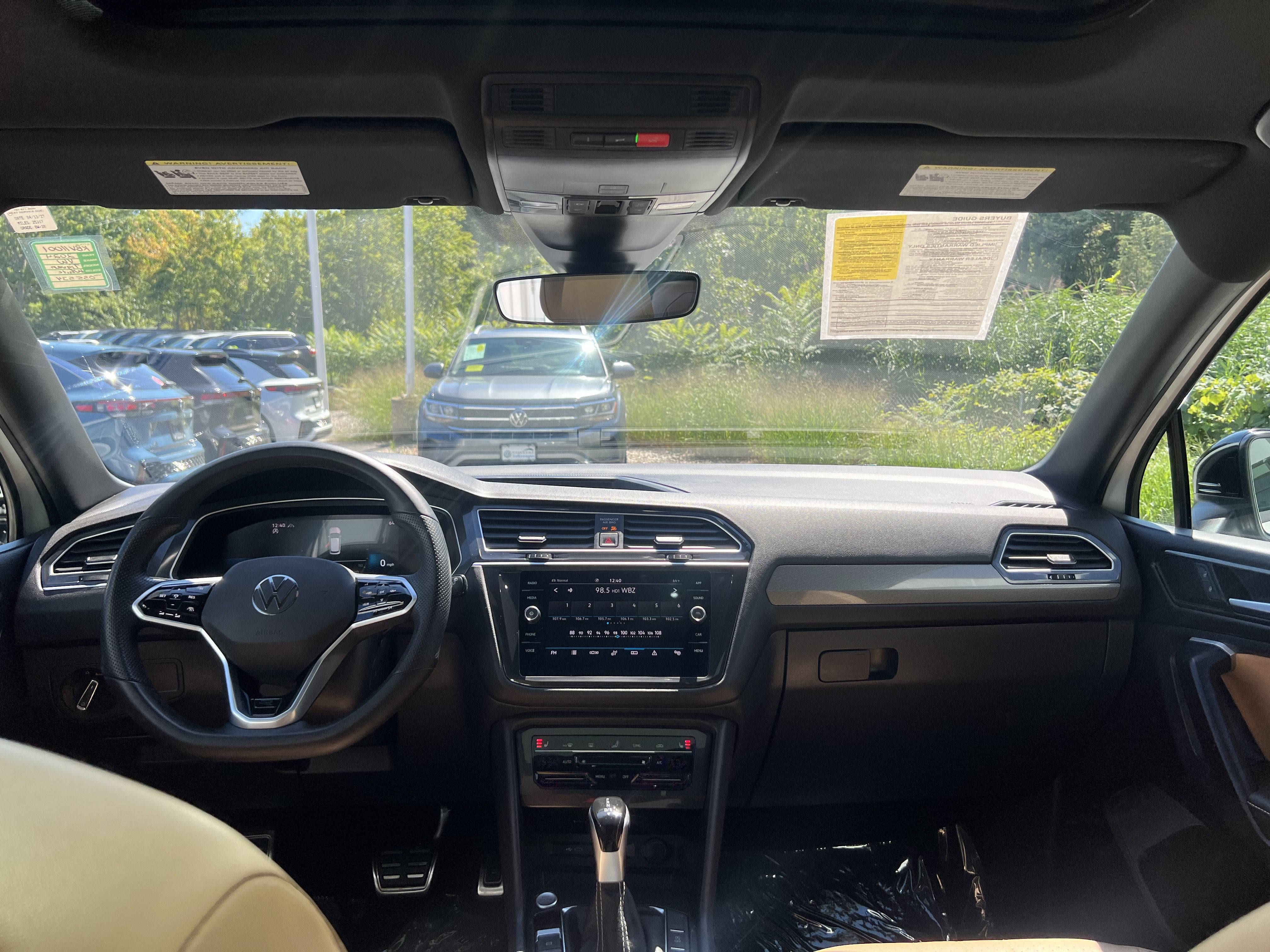 2024 Volkswagen Tiguan SE R-Line Black