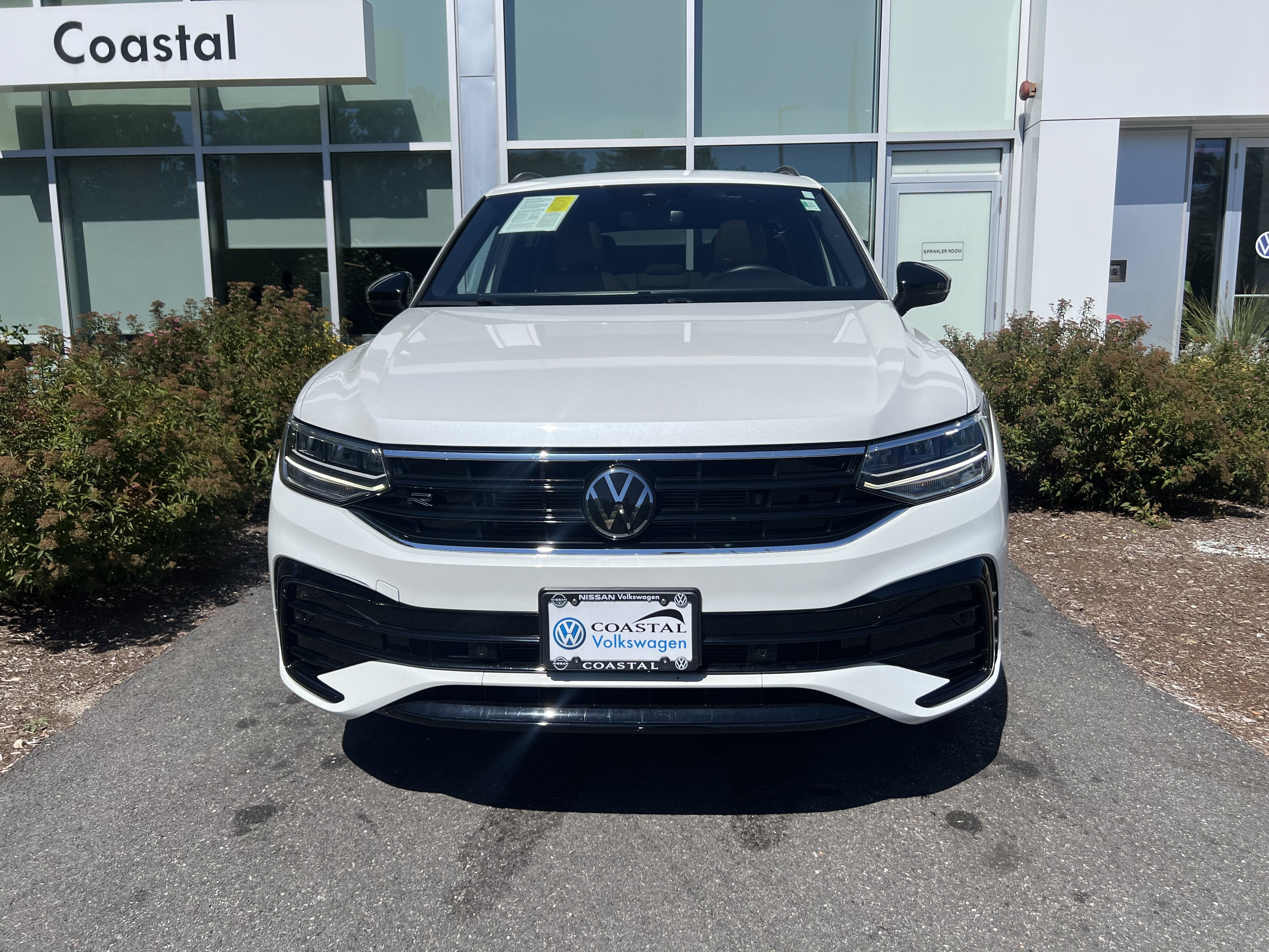 2024 Volkswagen Tiguan SE R-Line Black