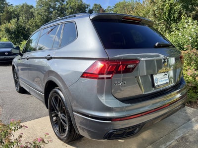 2022 Volkswagen Tiguan SE R-Line Black