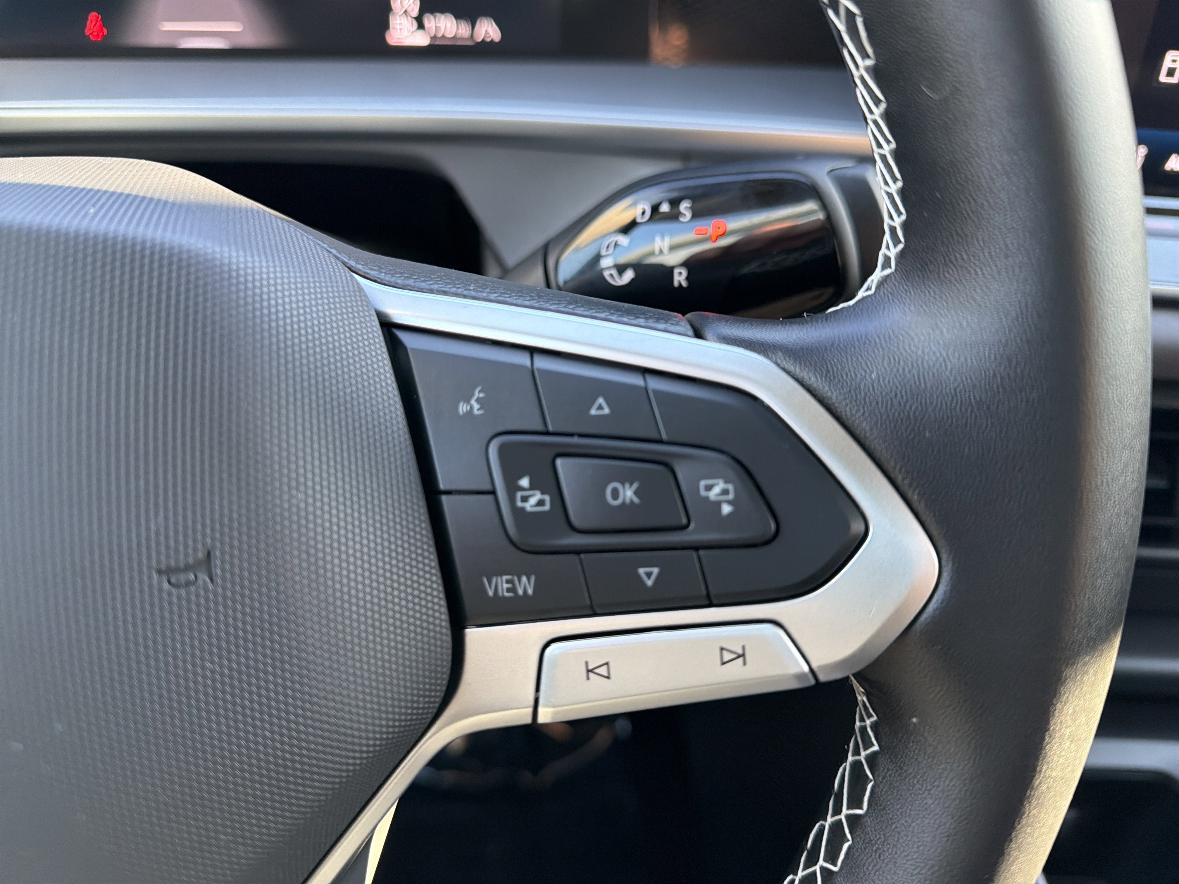 2025 Volkswagen Tiguan SE