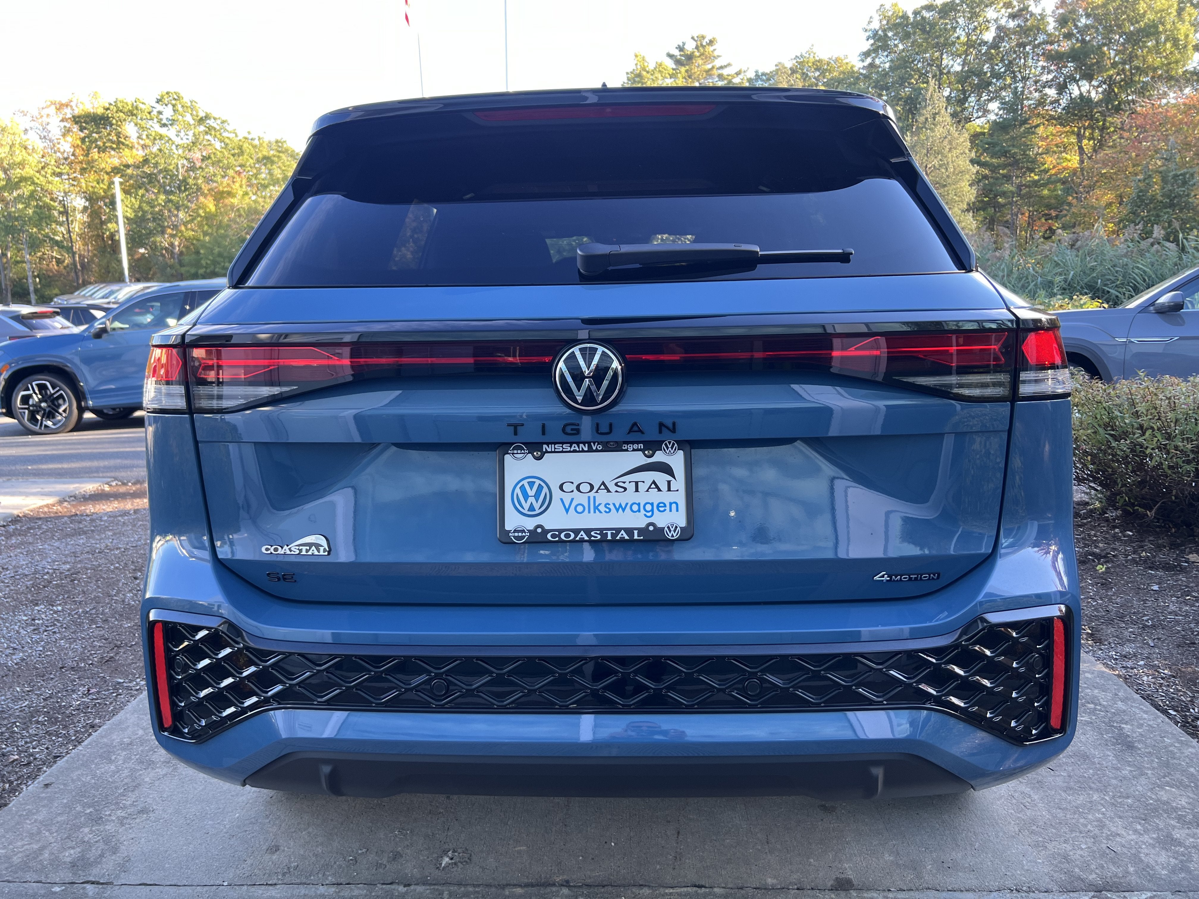 2026 Volkswagen Tiguan SE R-Line Black