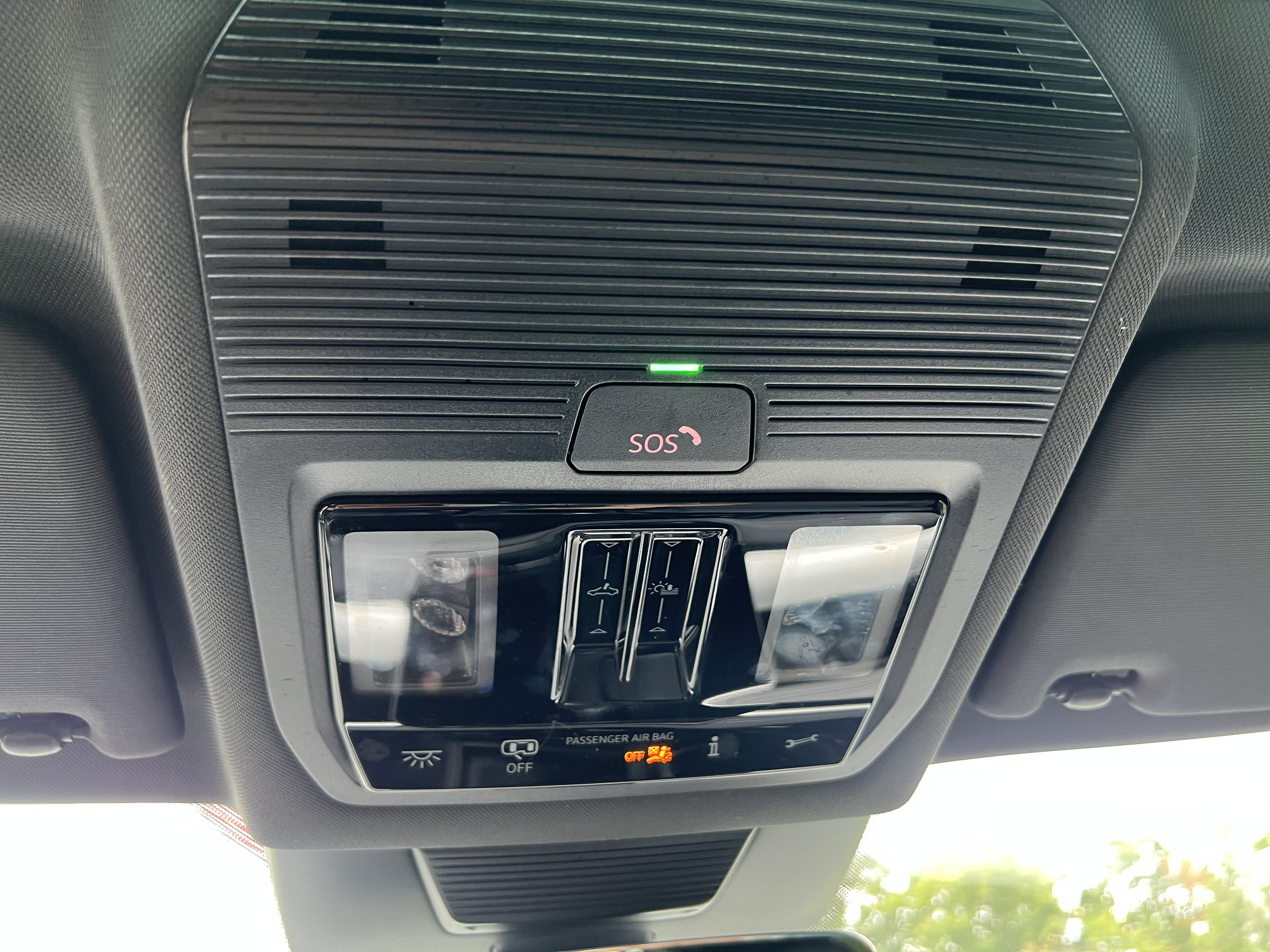 2025 Volkswagen Tiguan SE R-Line Black