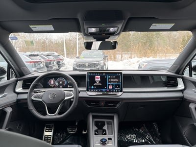 2025 Volkswagen Tiguan SE R-Line Black