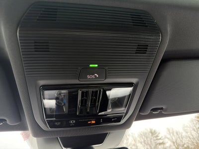 2025 Volkswagen Tiguan SE R-Line Black