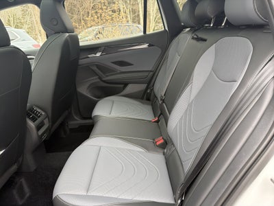 2025 Volkswagen Tiguan SE R-Line Black