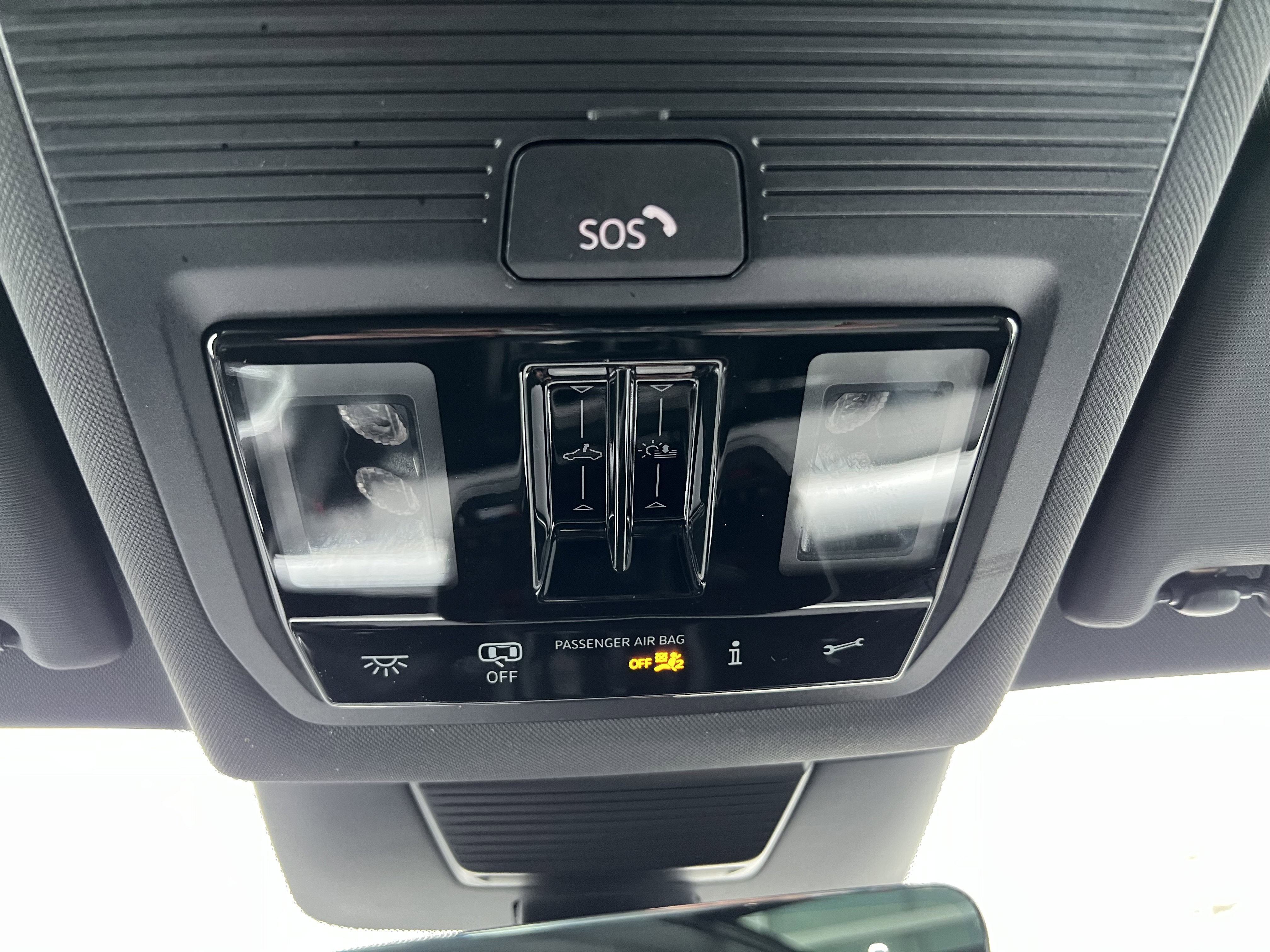 2025 Volkswagen Tiguan SE R-Line Black