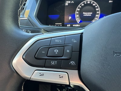 2023 Volkswagen Tiguan SE W/ Panoramic Sunroof