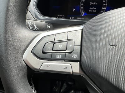 2024 Volkswagen Tiguan SE W/ Panoramic Sunroof