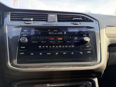 2023 Volkswagen Tiguan SE