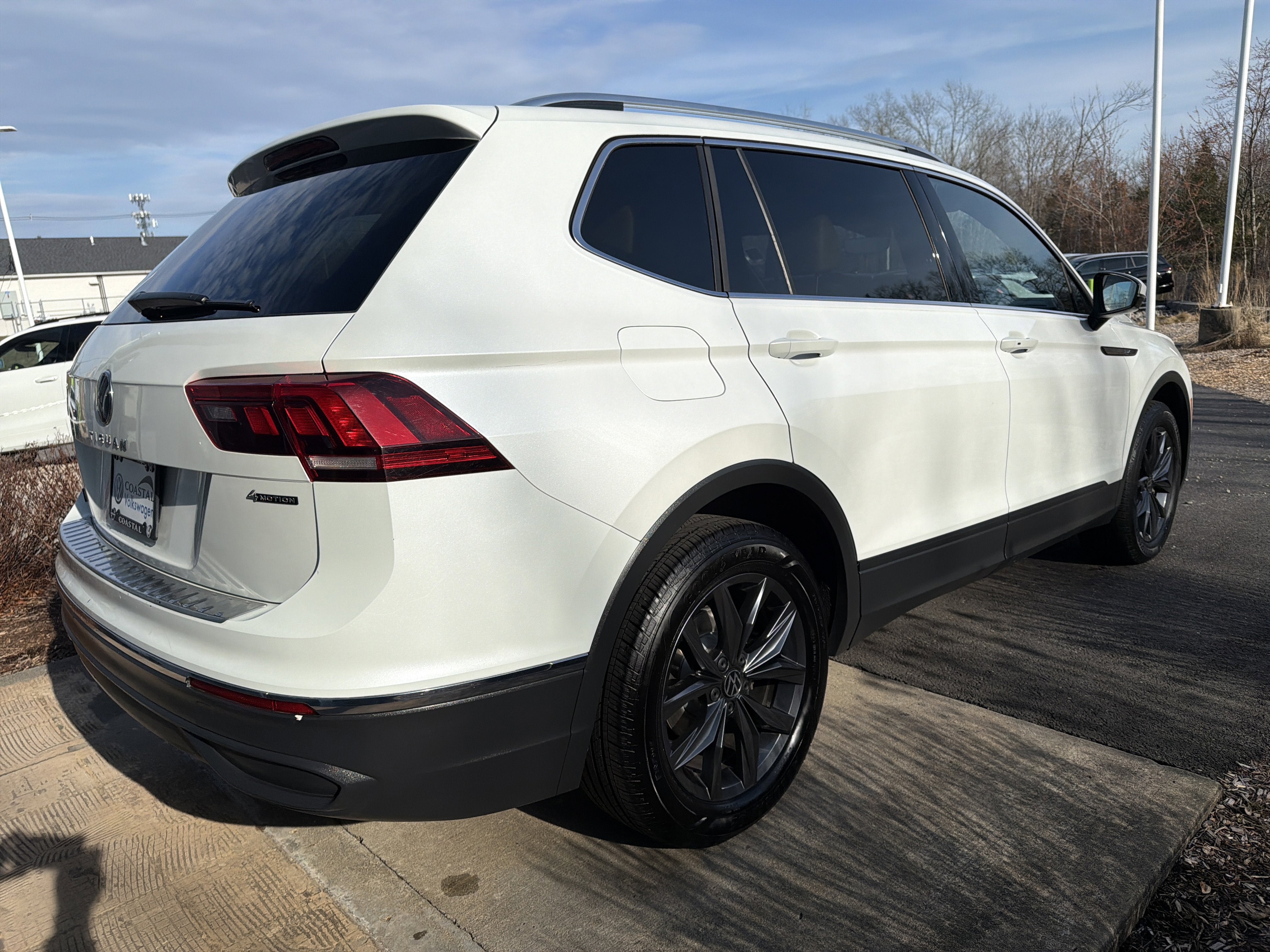 2023 Volkswagen Tiguan SE