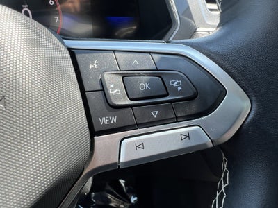 2023 Volkswagen Tiguan SE W/ Panoramic Sunroof
