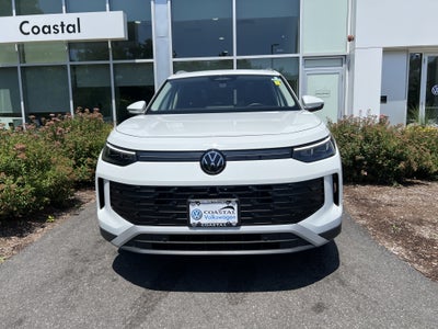 2025 Volkswagen Tiguan SE w/panoramic sunroof
