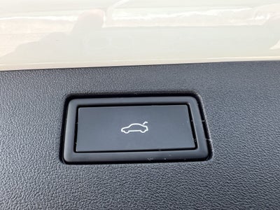 2025 Volkswagen Tiguan SE w/panoramic sunroof