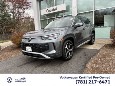 2025 Volkswagen Tiguan SE w/panoramic sunroof