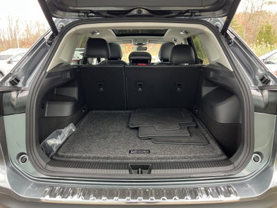 2025 Volkswagen Tiguan SE w/panoramic sunroof