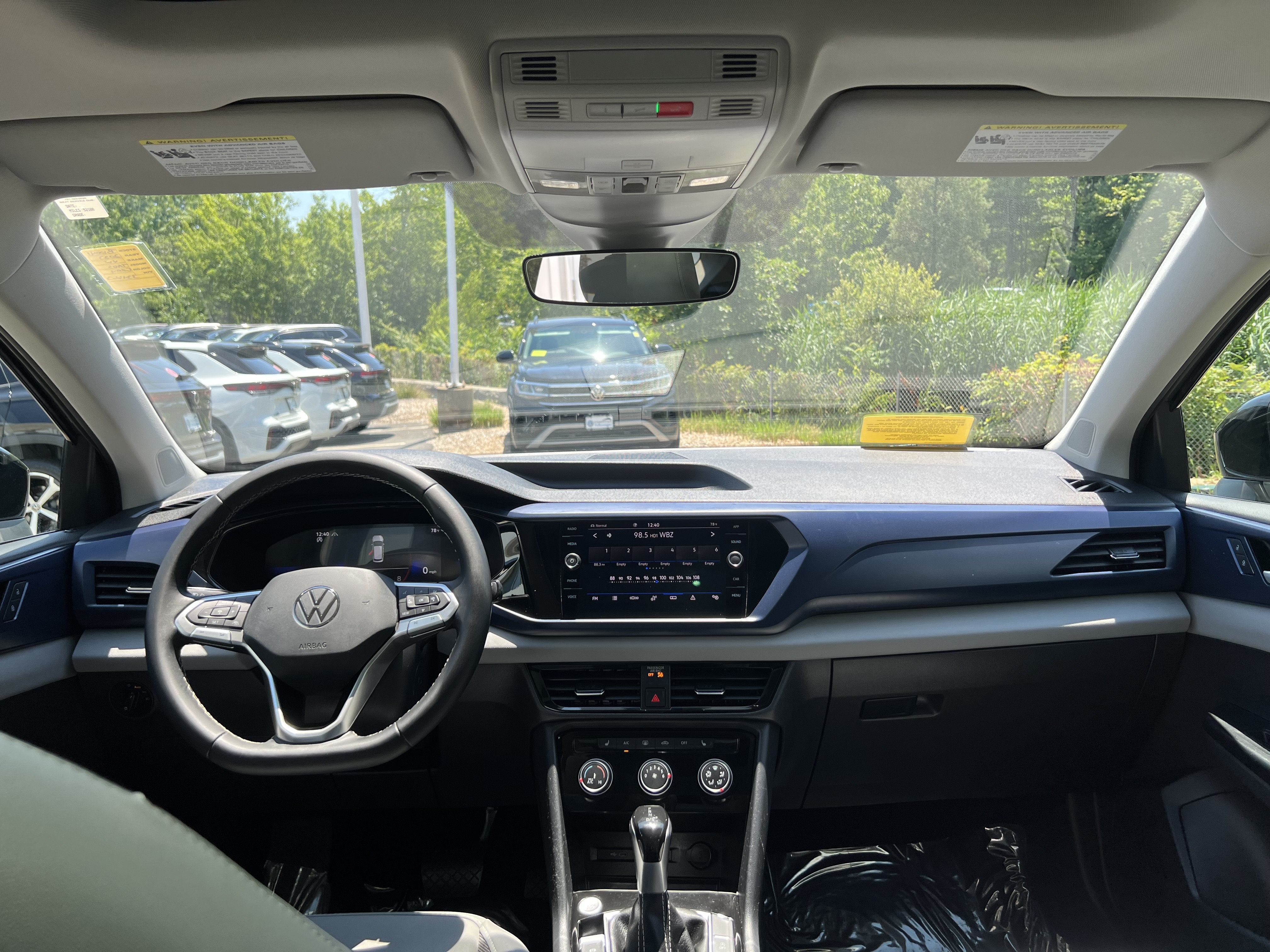 2023 Volkswagen Taos SE