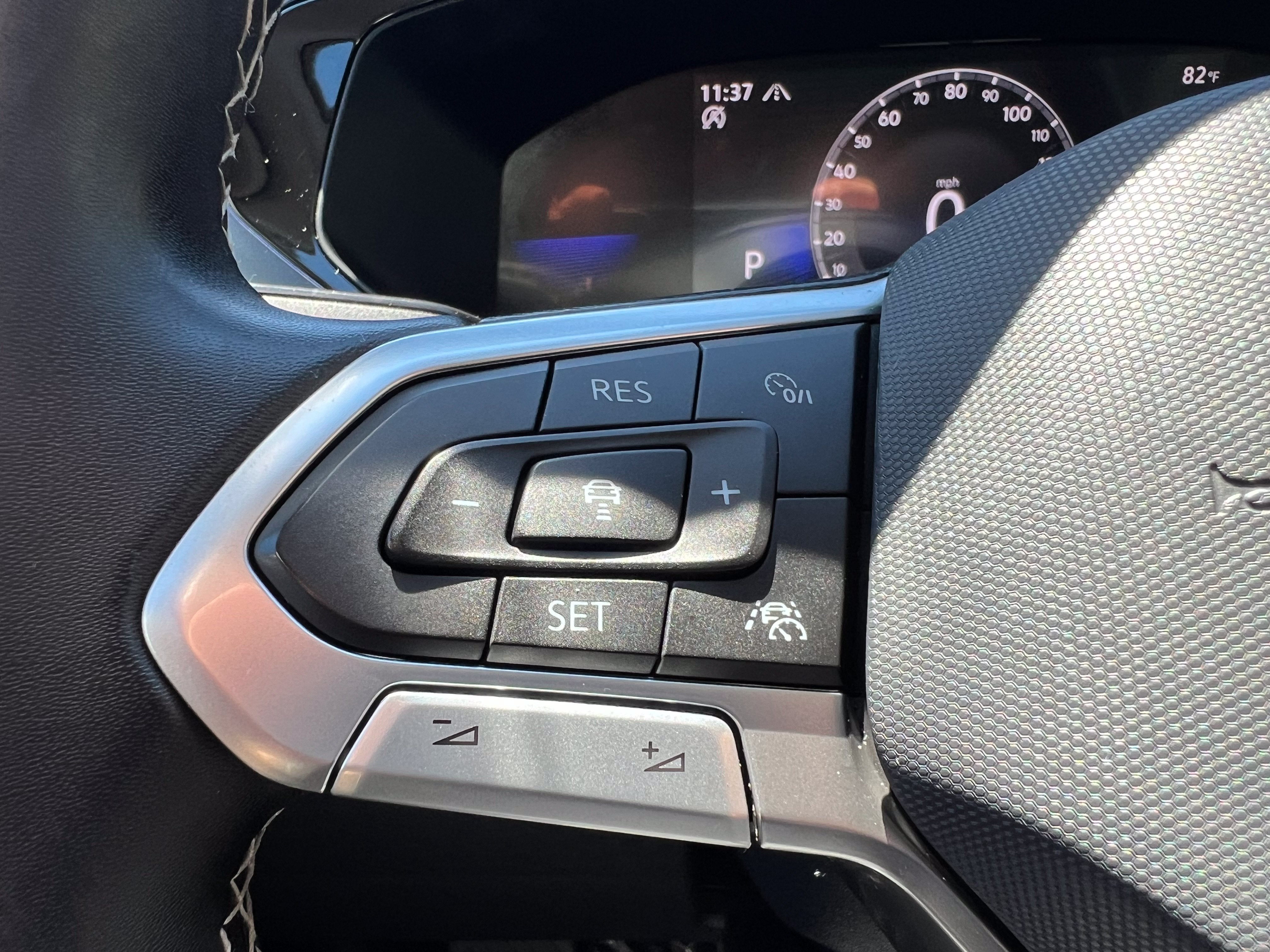 2023 Volkswagen Taos SE