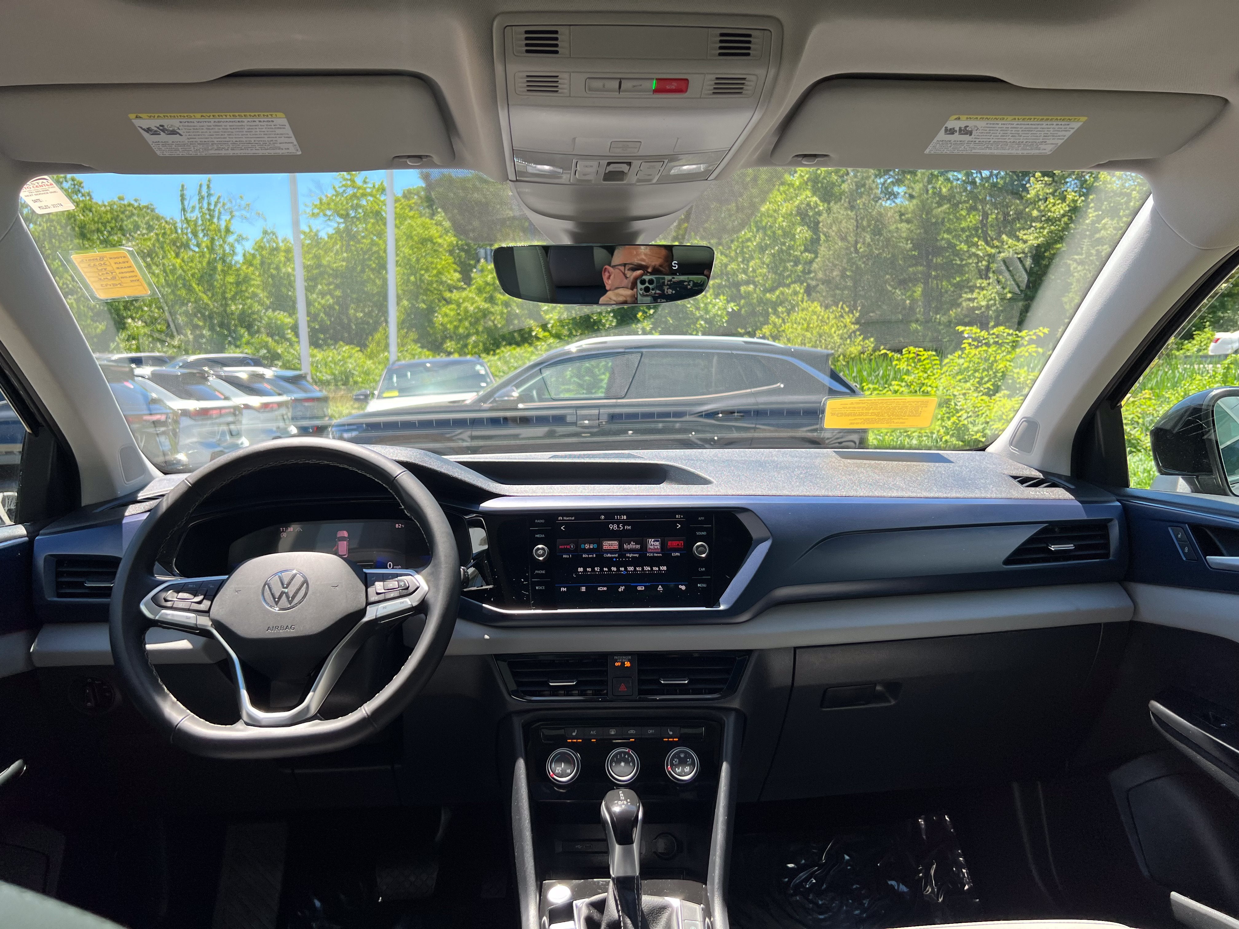 2023 Volkswagen Taos SE