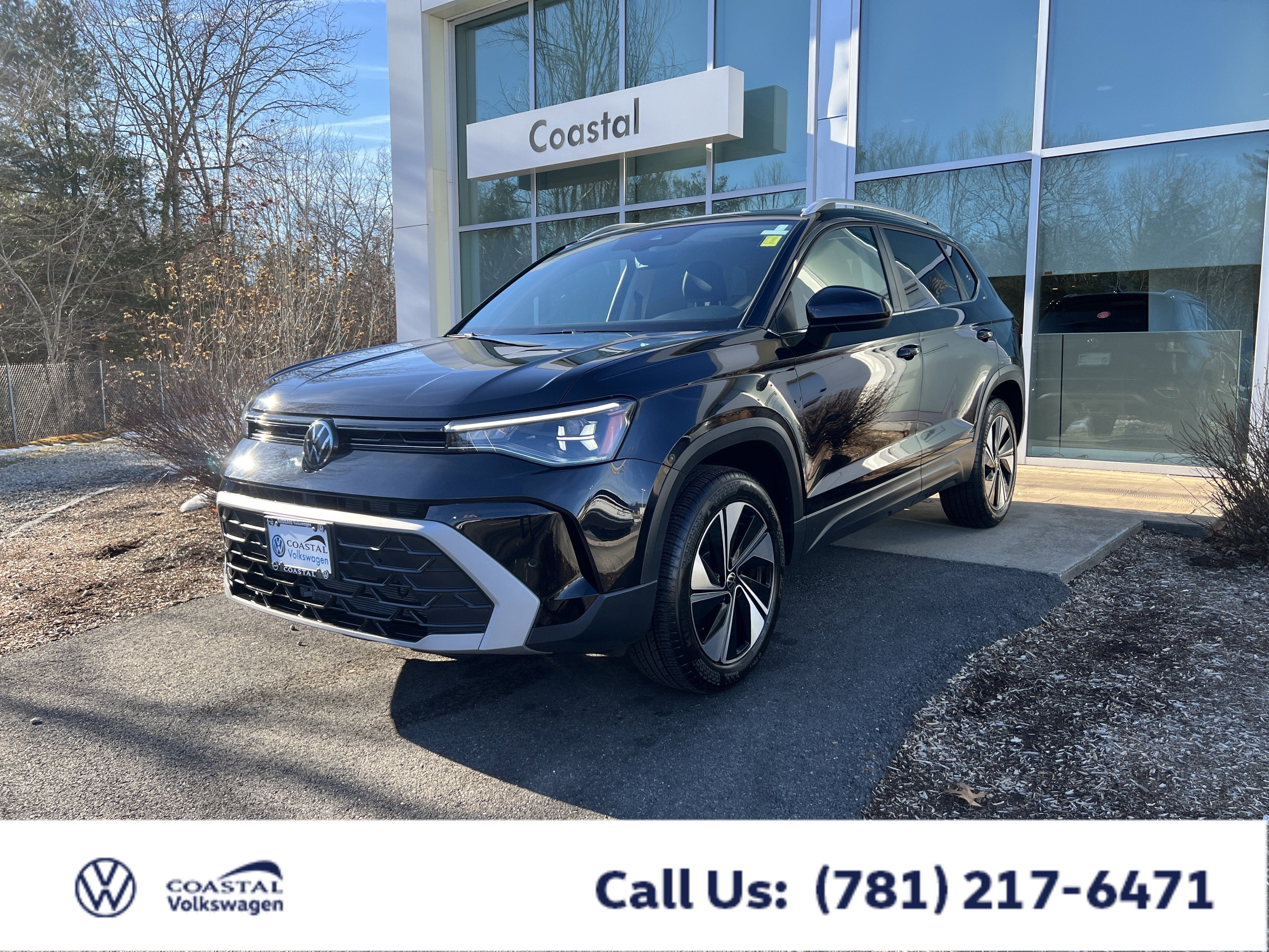 2025 Volkswagen Taos SE w/panoramic sunroof