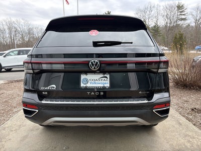 2025 Volkswagen Taos SE w/panoramic sunroof