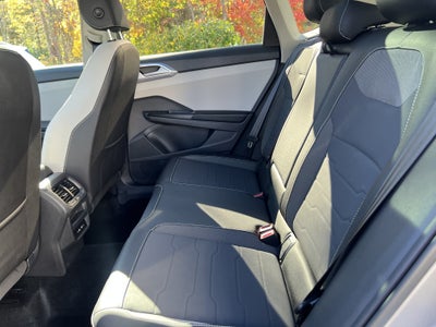 2026 Volkswagen Taos SE w/panoramic sunroof