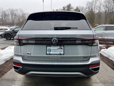 2025 Volkswagen Taos SE w/panoramic sunroof