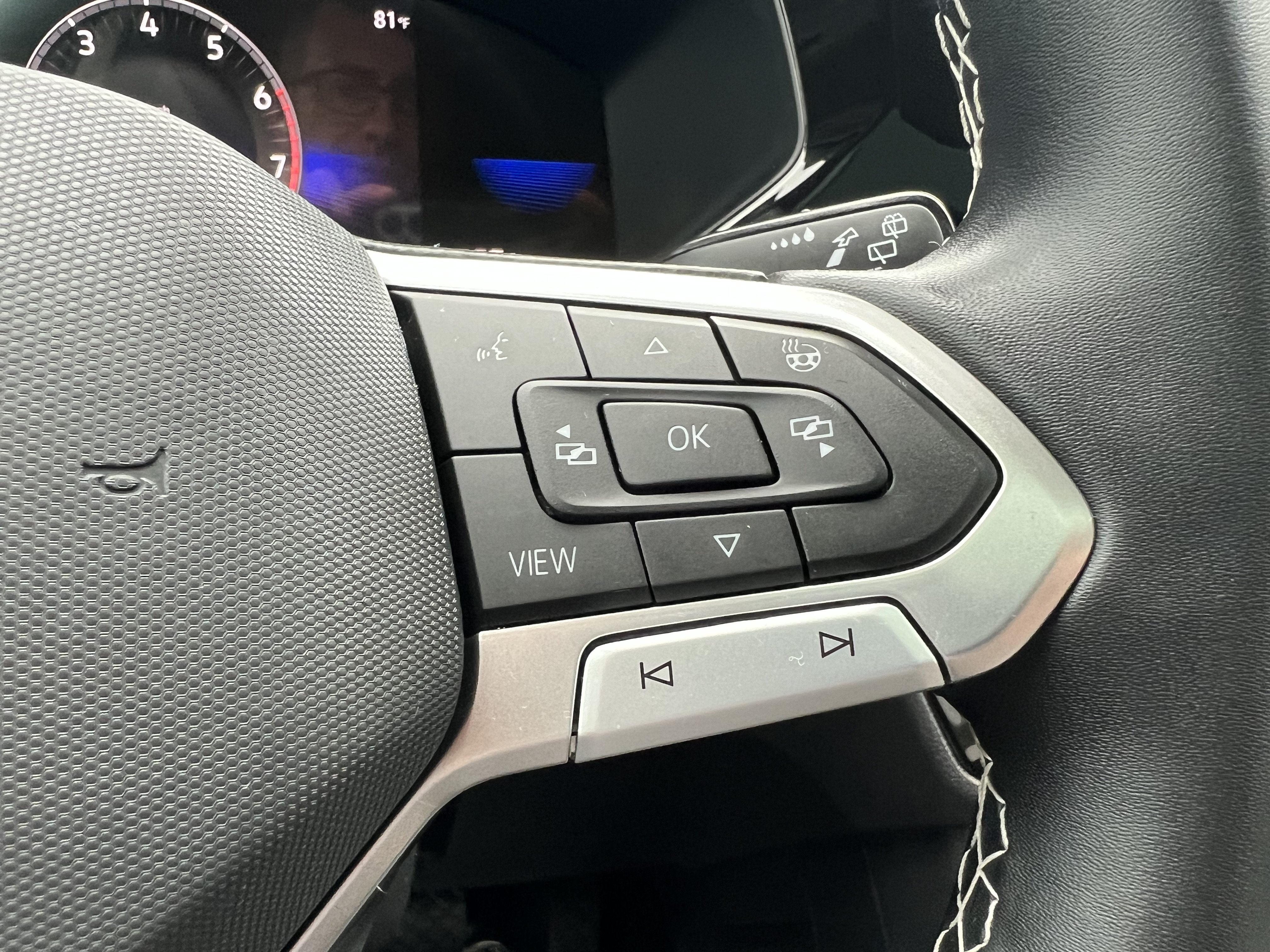 2023 Volkswagen Taos SE