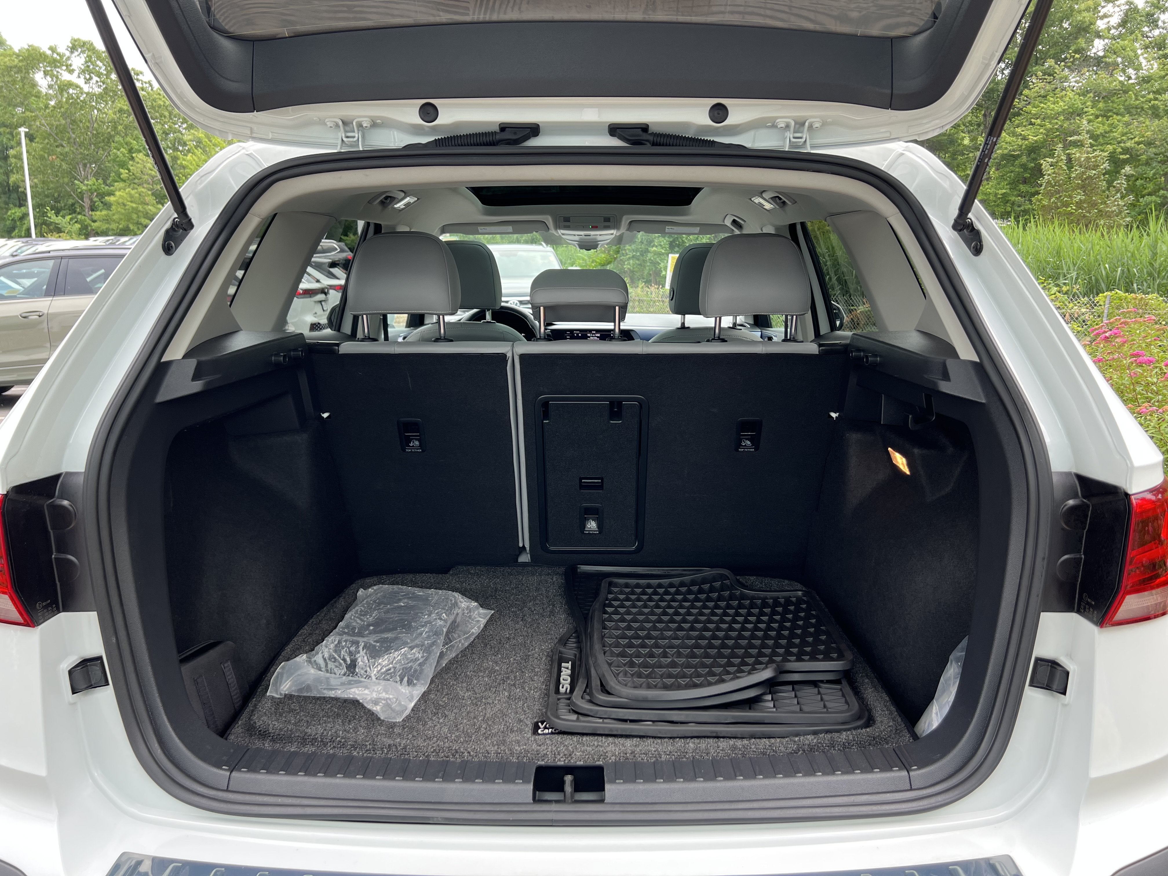 2023 Volkswagen Taos SE