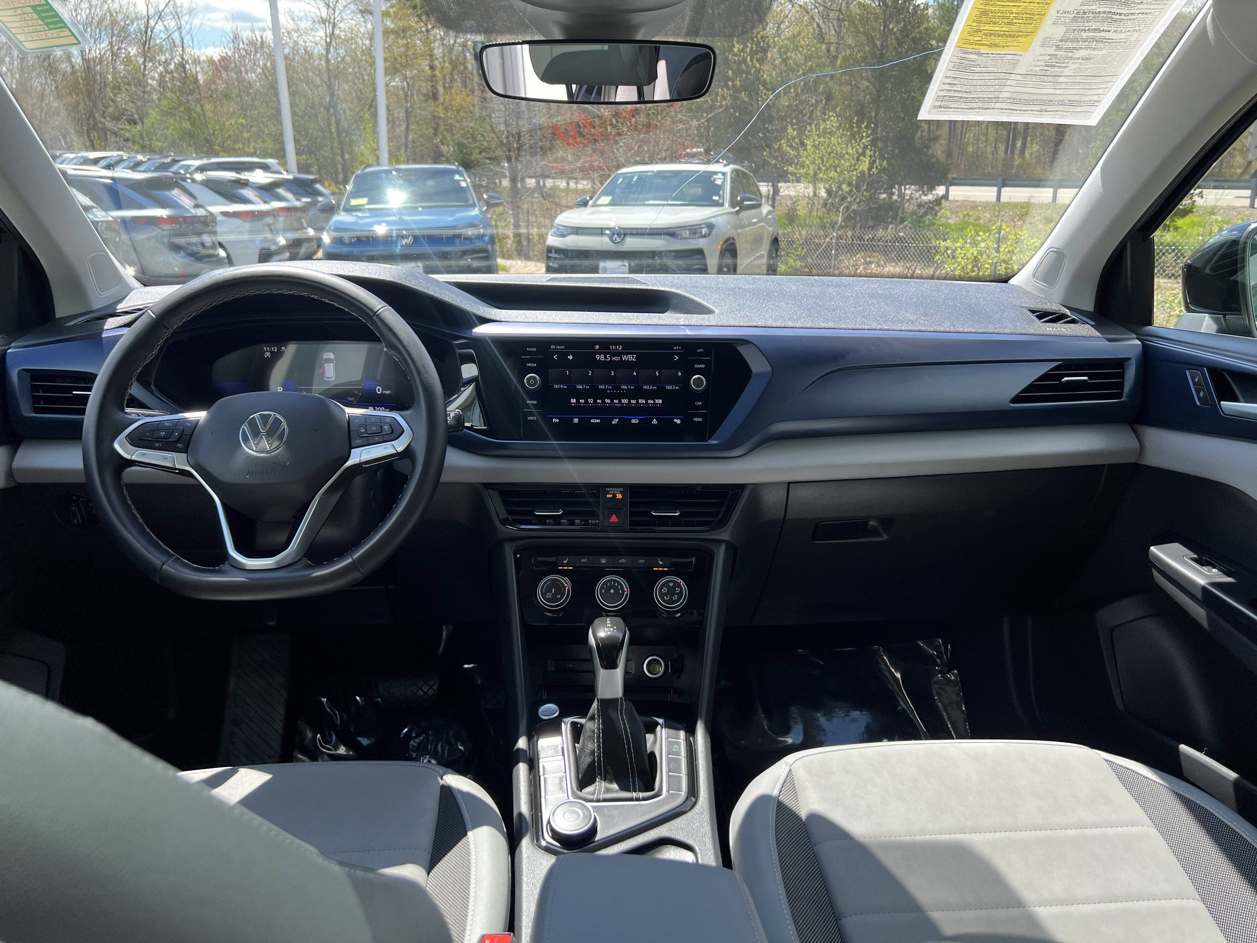 2023 Volkswagen Taos SE