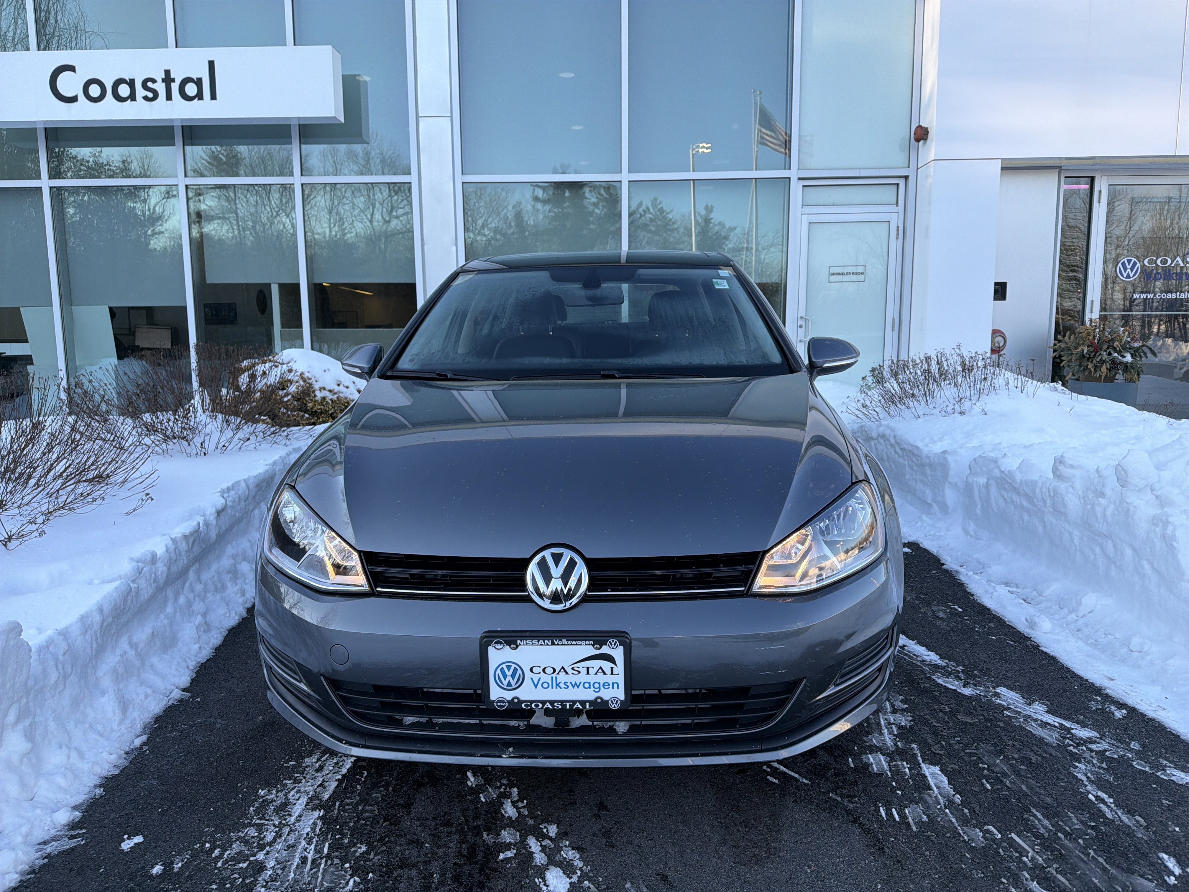 2017 Volkswagen Golf Base