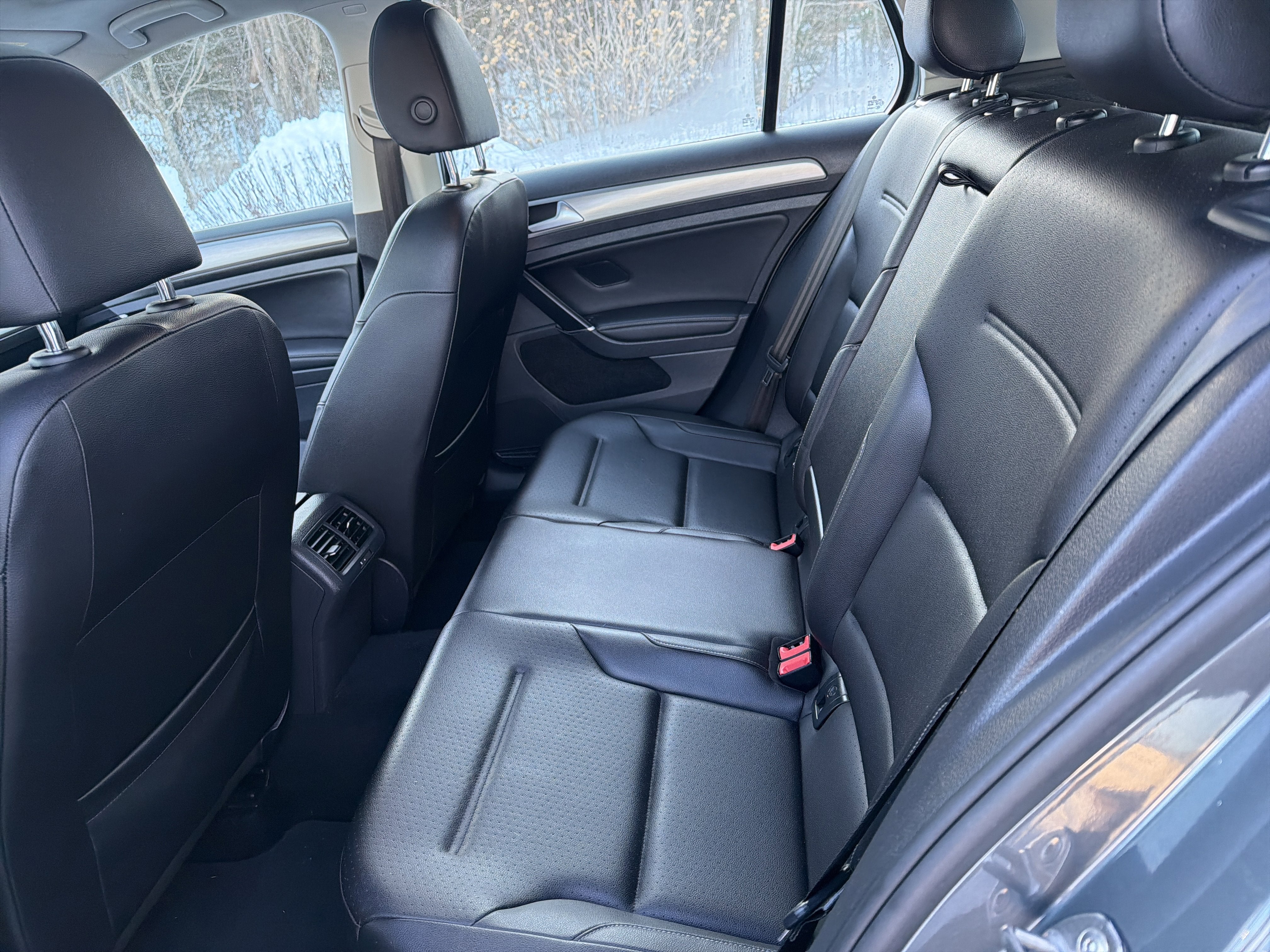 2017 Volkswagen Golf Base