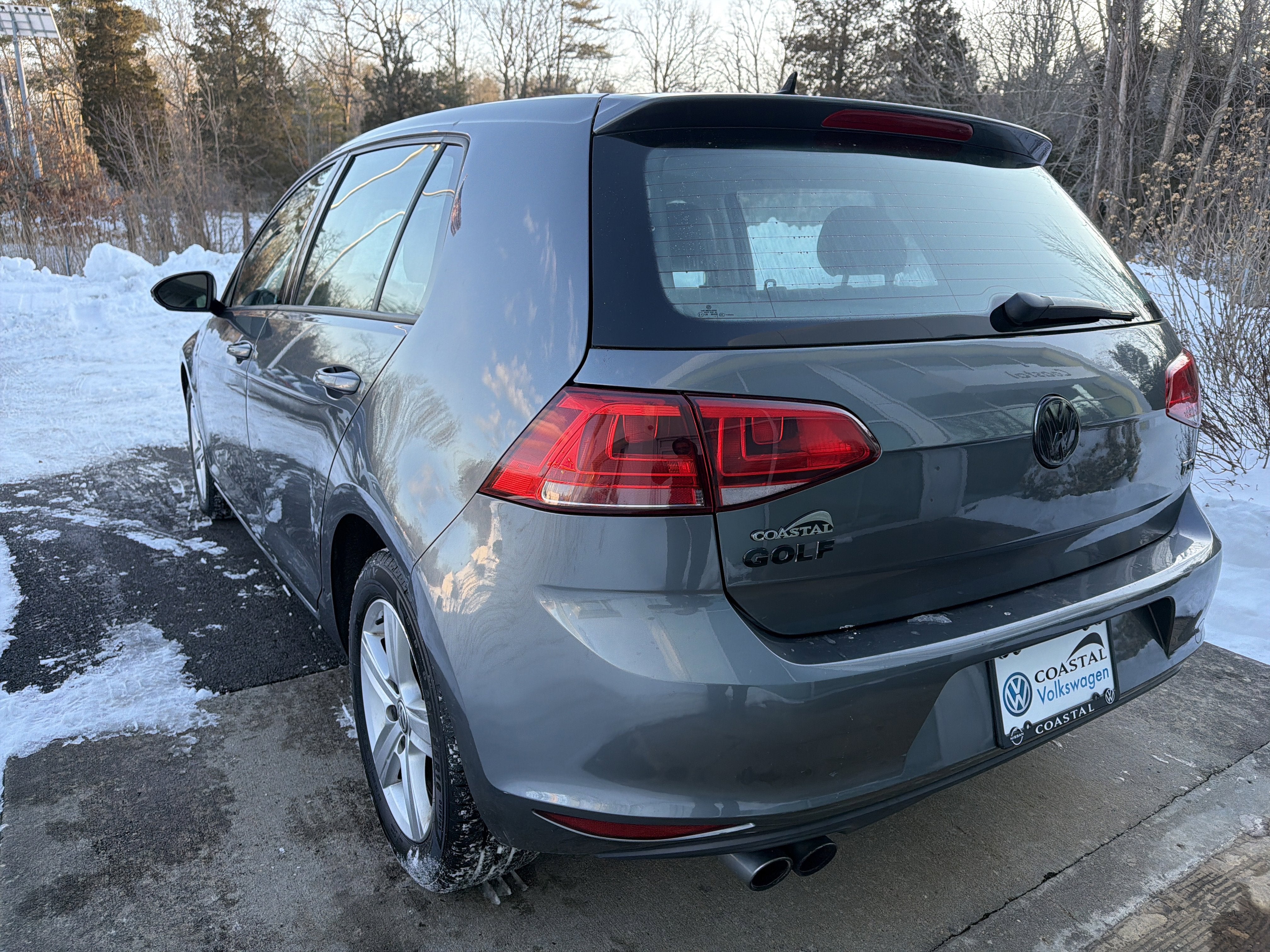 2017 Volkswagen Golf Base