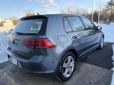 2017 Volkswagen Golf Base