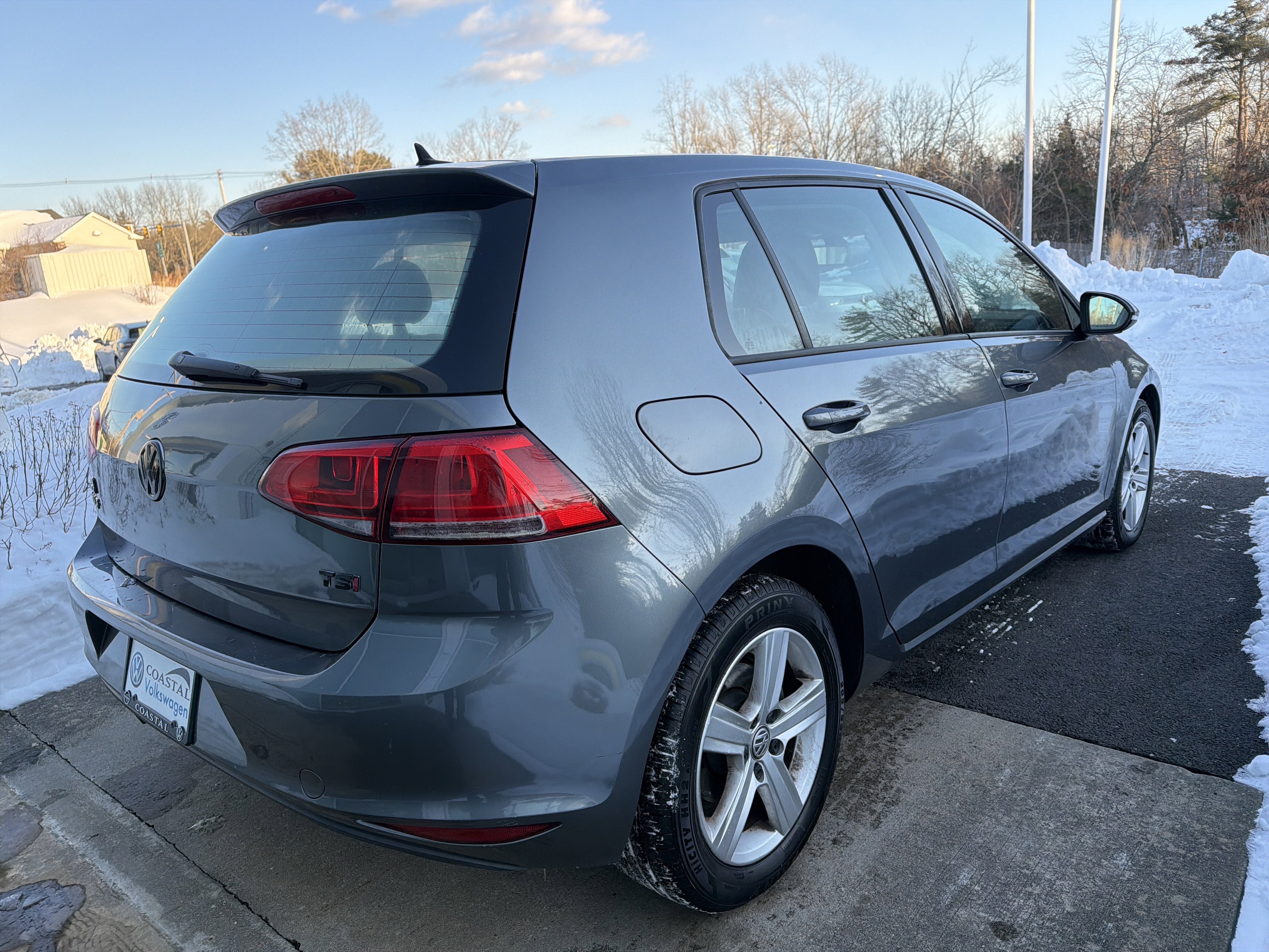 2017 Volkswagen Golf Base