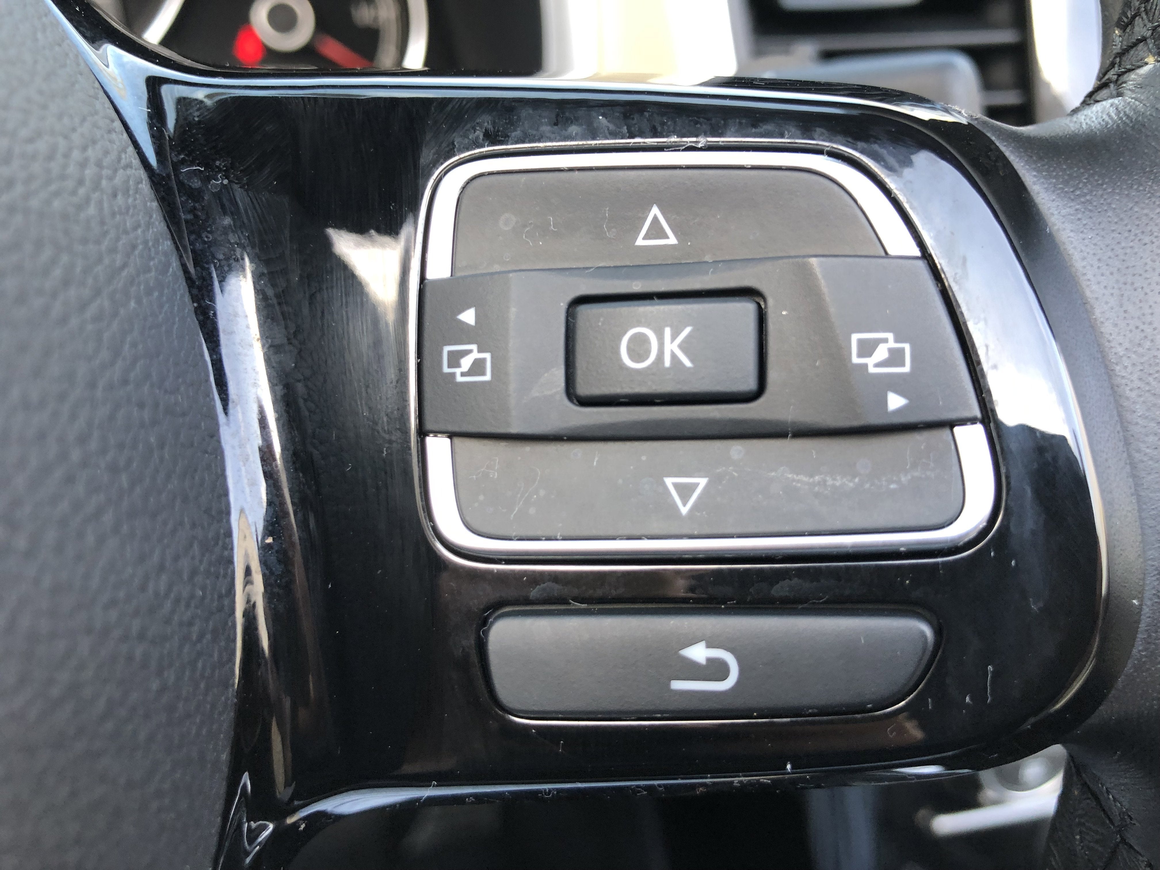 2019 Volkswagen Beetle Convertible Base