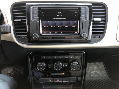 2019 Volkswagen Beetle Convertible Base