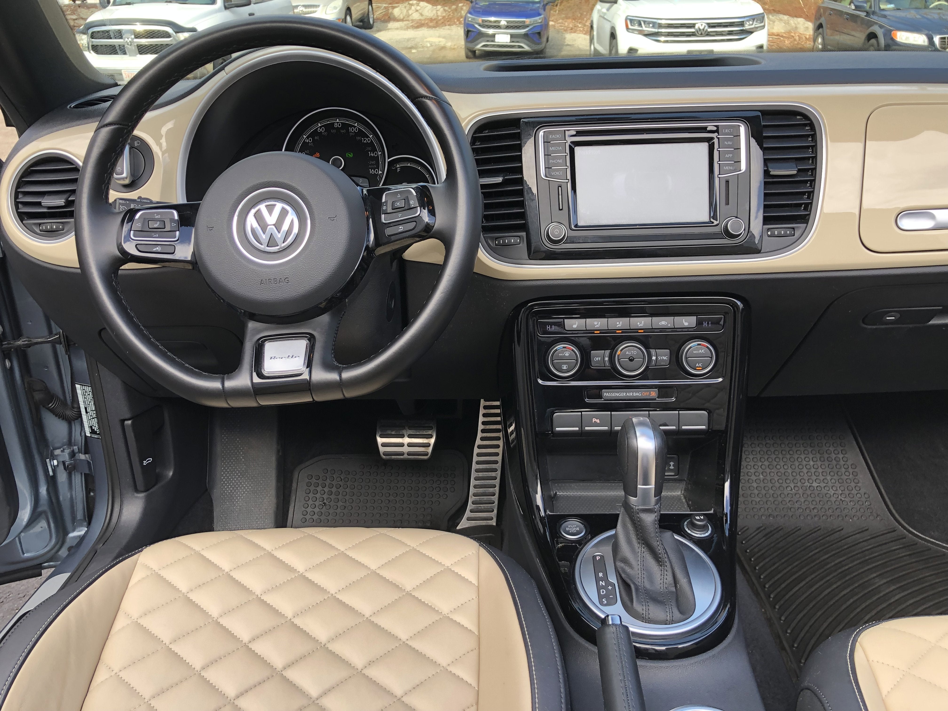 2019 Volkswagen Beetle Convertible Base