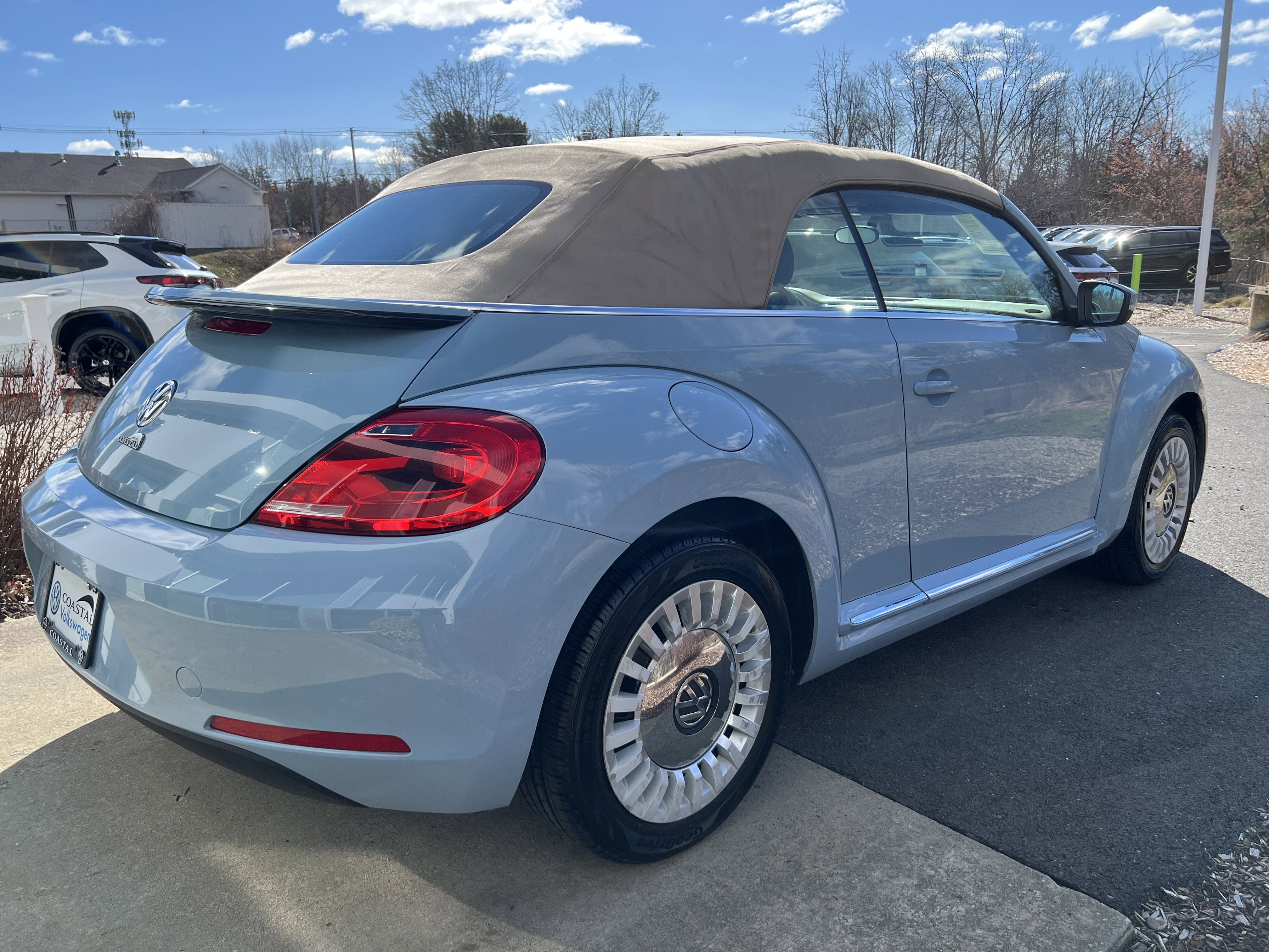 2013 Volkswagen Beetle Convertible 2.5L