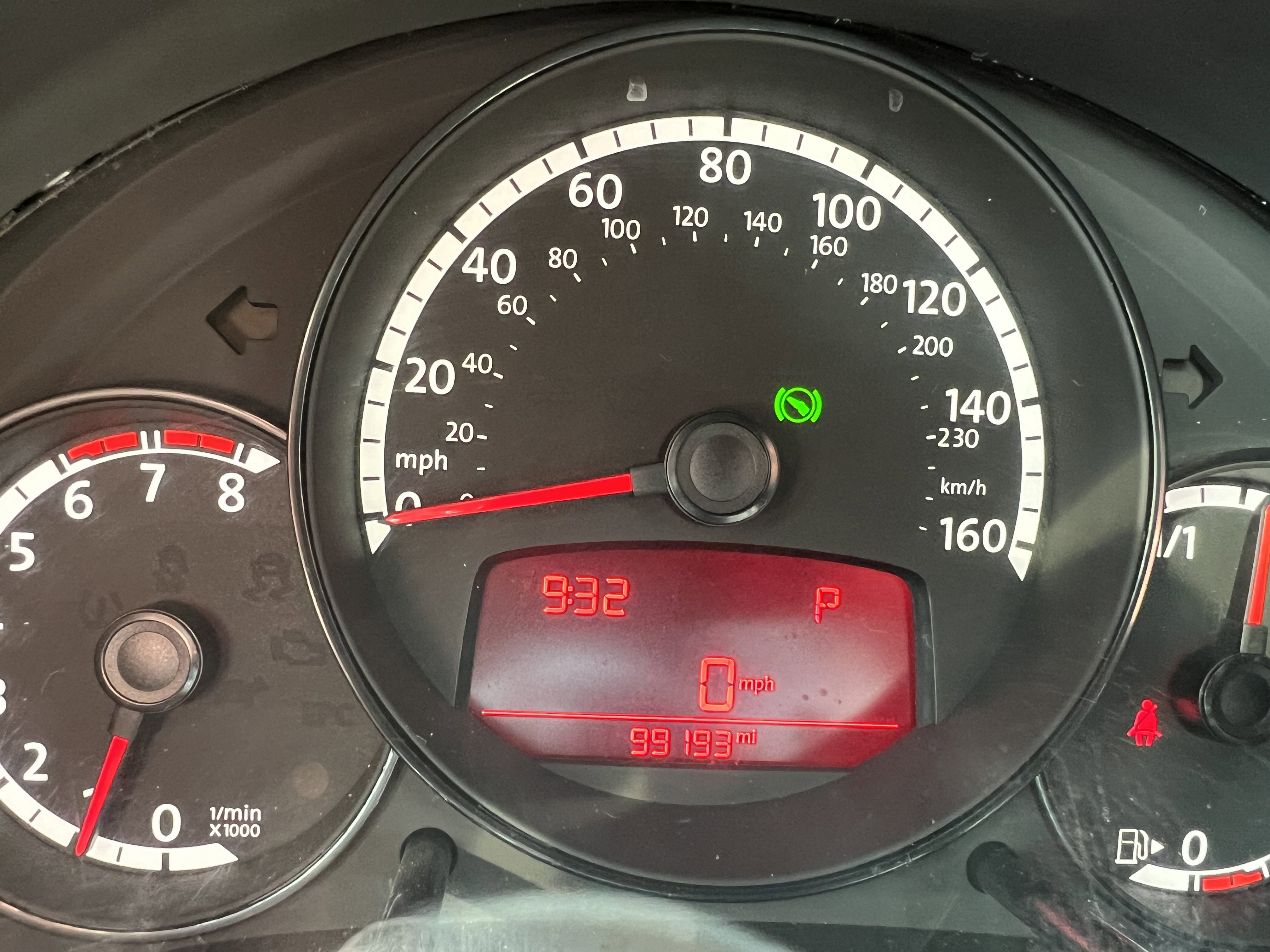 2013 Volkswagen Beetle Convertible 2.5L