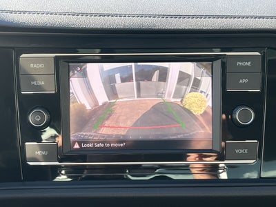2023 Volkswagen Jetta SE w/sunroof