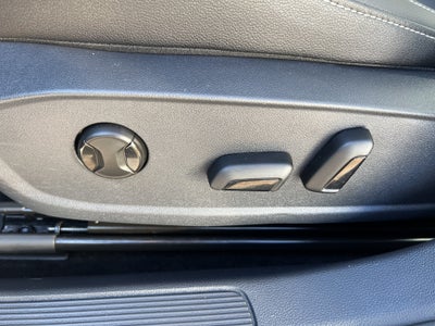 2023 Volkswagen Jetta SE w/sunroof