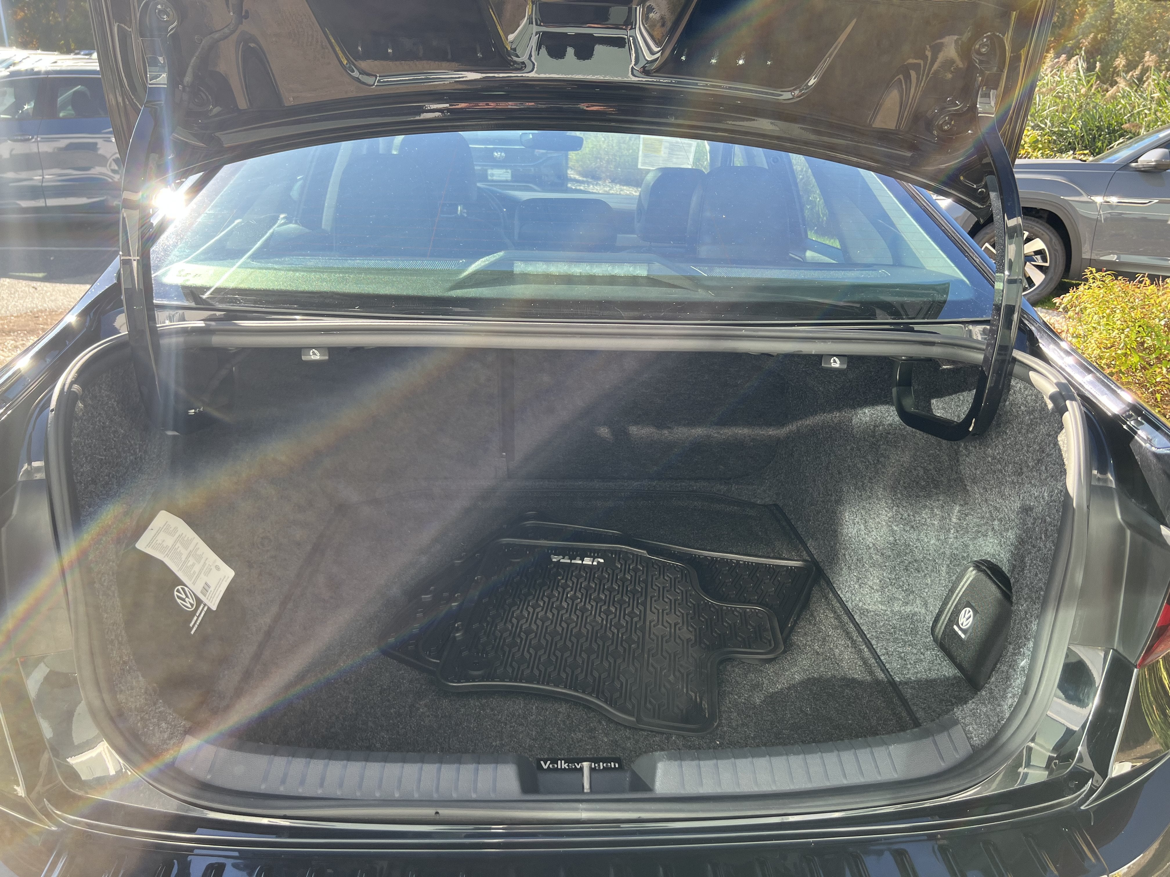 2023 Volkswagen Jetta SE w/sunroof