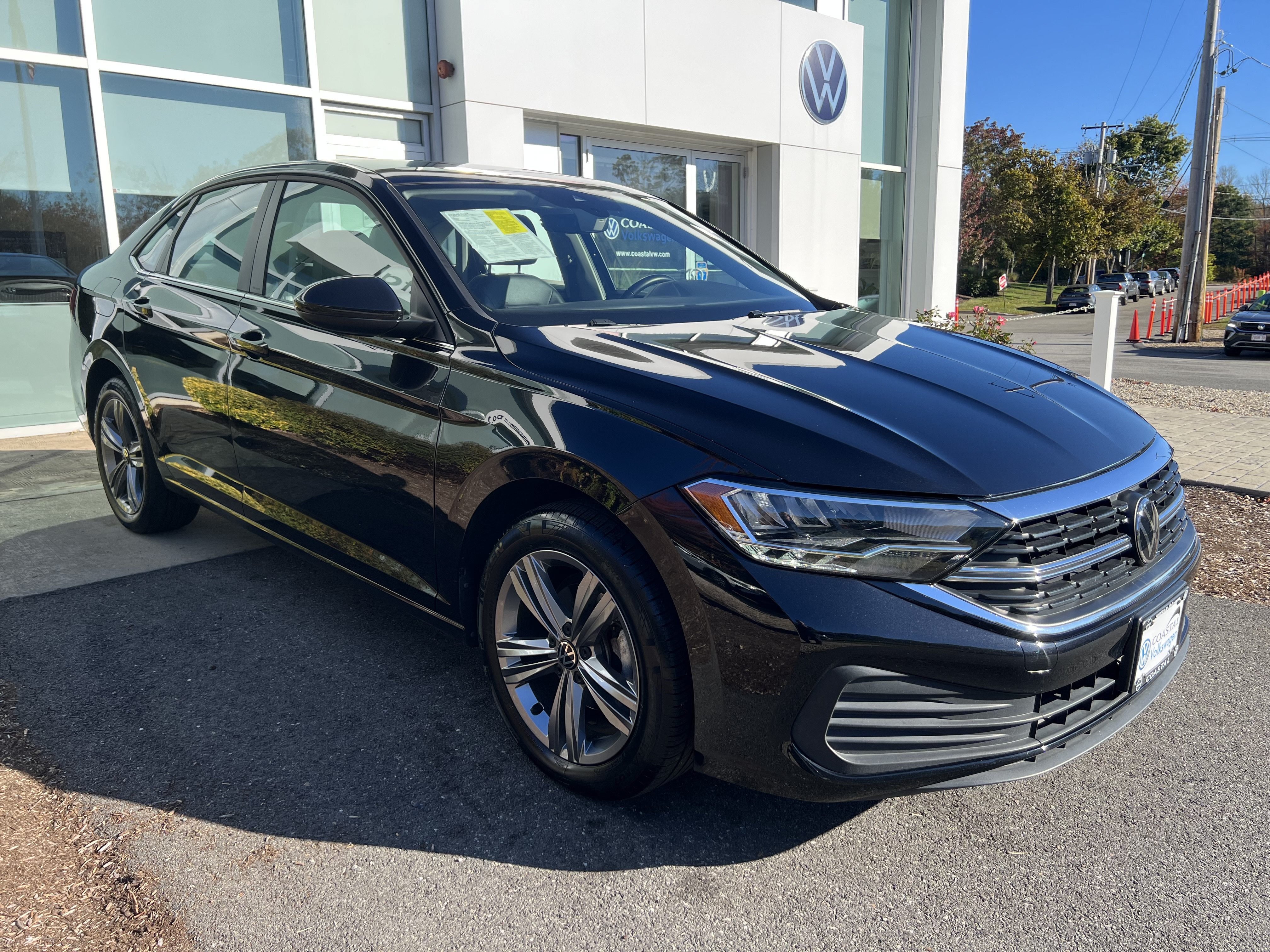 2023 Volkswagen Jetta SE w/sunroof