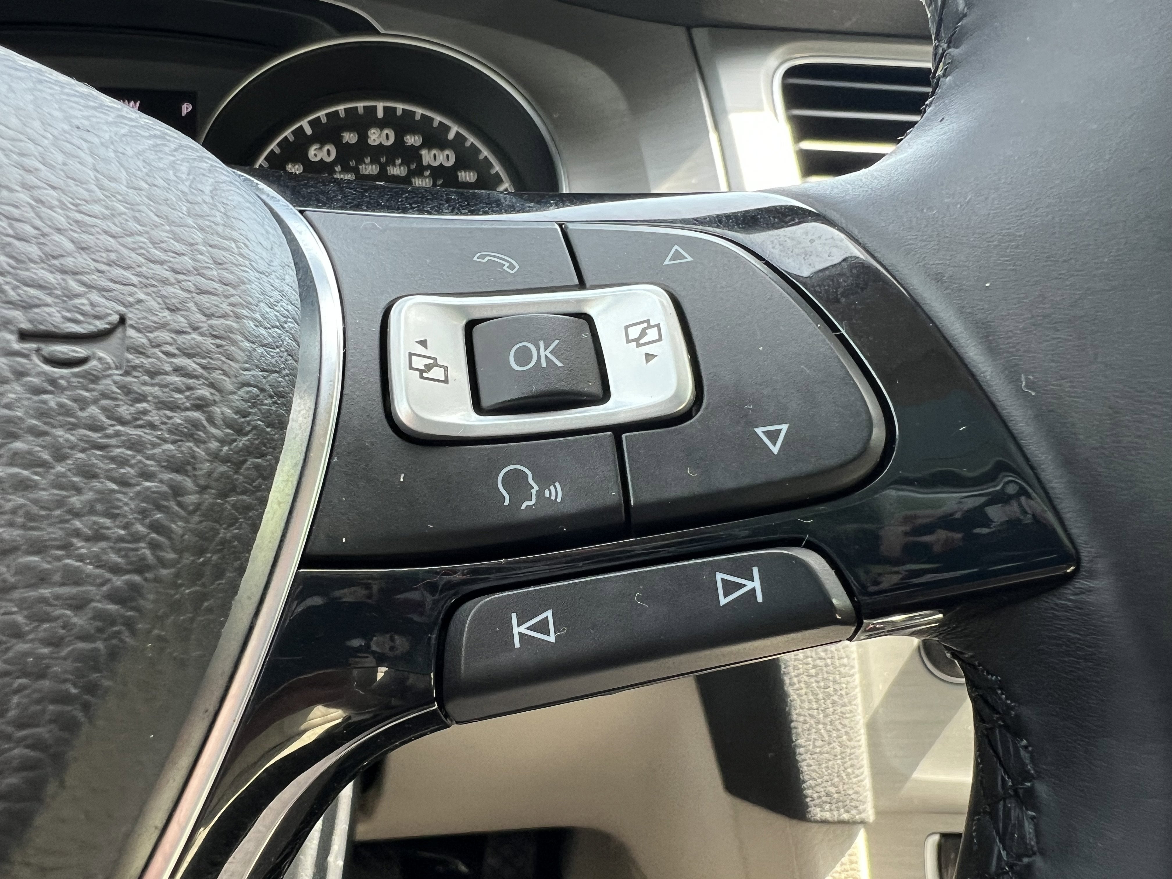 2017 Volkswagen Golf SportWagen Base